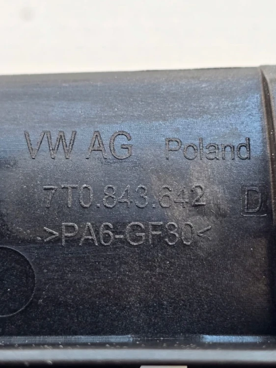 VW T7 MULTIVAN KLAMKA WEWNĘTRZNA DRZWI PRAWYCH PRZESUWNYCH 7T0843642D