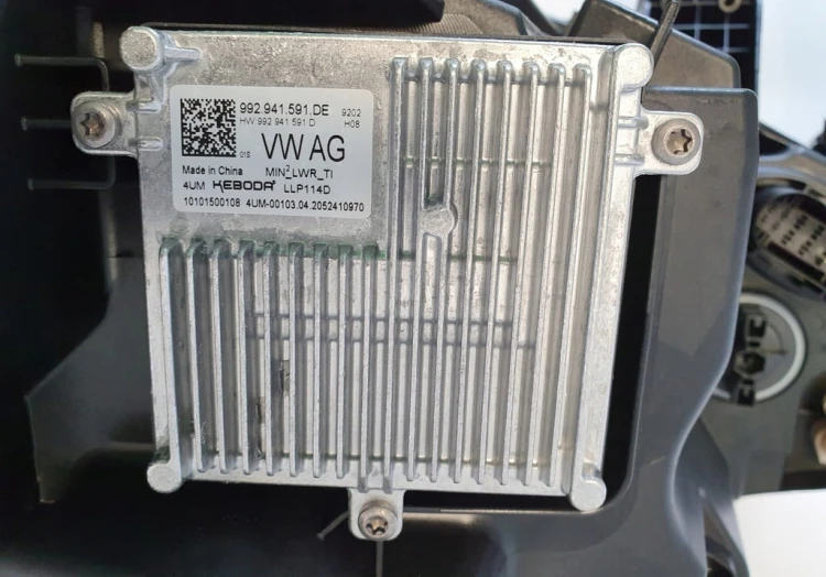 ID.4 LAMPA PRZÓD PRAWA LED 11B941006A
