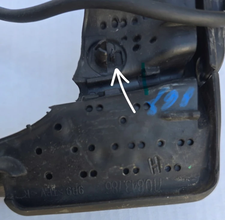 VW T7 USZCZELKA DRZWI PRAWE PRZESUWNYCH Z CZUJNIKIEM COFANIA 7T0843786H