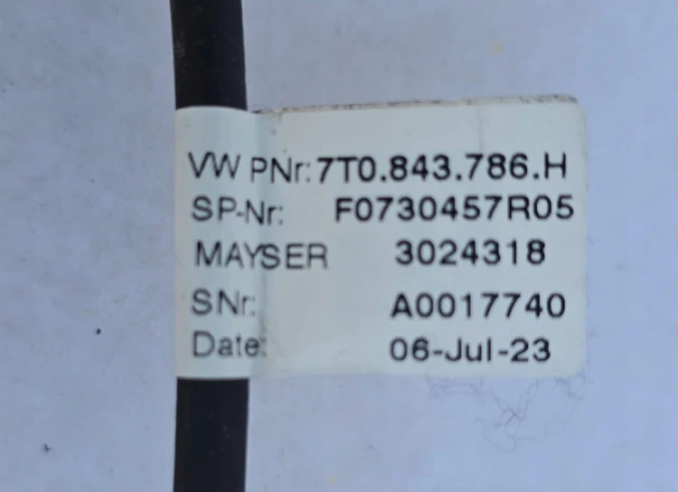 VW T7 USZCZELKA DRZWI PRAWE PRZESUWNYCH Z CZUJNIKIEM COFANIA 7T0843786H