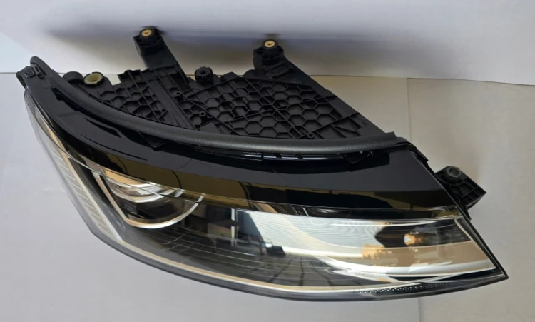 VW Transporter Multivan T7 LAMPA PRAWA PRZÓD FULL LED IQ.LIGHT 7T1941082 C