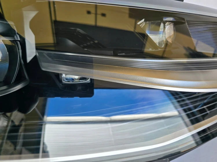 VW Transporter Multivan T7 LAMPA PRAWA PRZÓD FULL LED IQ.LIGHT 7T1941082 C
