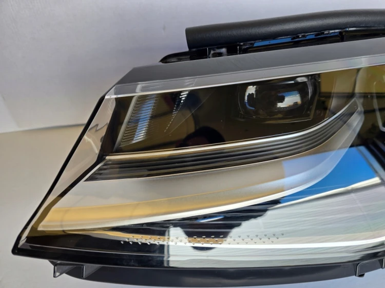 VW Transporter Multivan T7 LAMPA LEWA PRZÓD FULL LED IQ.LIGHT 7T1941081 C