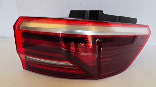 VW Transporter Multivan T7 LAMPA PRAWA TYŁ LED 7T0945096E