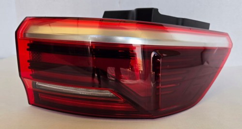 VW Transporter Multivan T7 LAMPA PRAWA TYŁ LED 7T0945096E