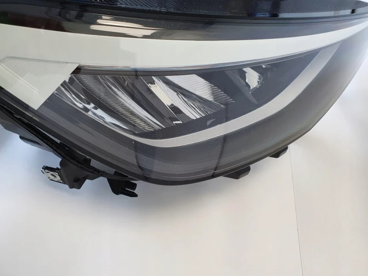 ID.4 LAMPA PRZÓD PRAWA LED 11B941006A
