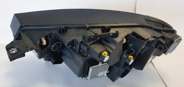 ID.4 LAMPA PRZÓD PRAWA LED 11B941006A
