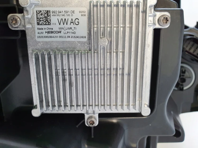 ID.4 LAMPA PRZÓD PRAWA LED 11B941006A