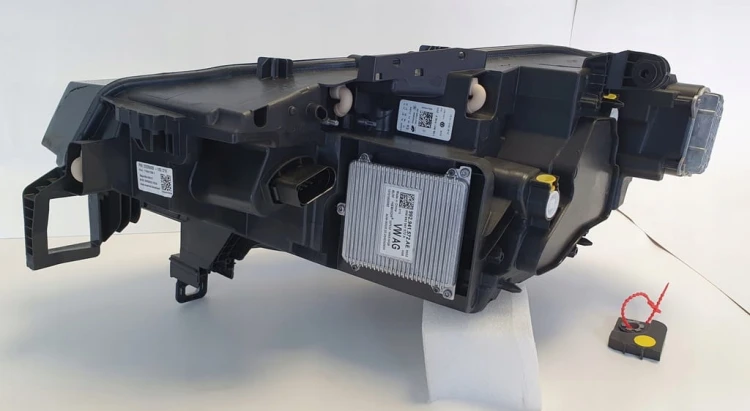 ID.4 LAMPA PRZÓD PRAWA IQ.LIG FULL LED 11B941036F