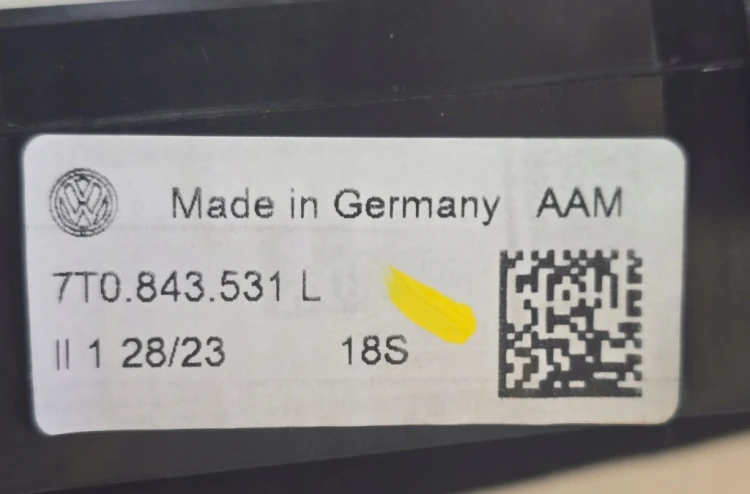 VW T7 MULTIVAN PROWADNICA SZYNA DRZWI ELEKTRYCZNYCH 7T0843531L 7T0843871J