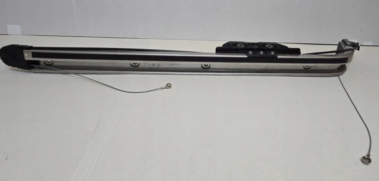 VW T7 MULTIVAN PROWADNICA SZYNA DRZWI ELEKTRYCZNYCH 7T0843532L 7T0843872J