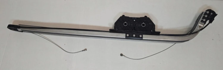 VW T7 MULTIVAN PROWADNICA SZYNA DRZWI ELEKTRYCZNYCH 7T0843532L 7T0843872J