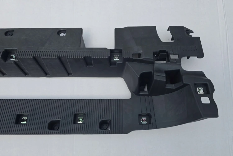 VW T7 MULTIVAN 7T0 MOCOWANIE STOPNIA PODNÓŻKA KRÓTKI STRONA LEWA 7T0864293