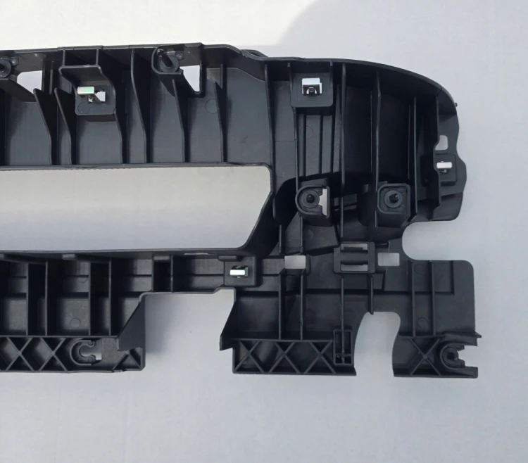 VW T7 MULTIVAN 7T0 MOCOWANIE STOPNIA PODNÓŻKA KRÓTKI STRONA LEWA 7T0864293