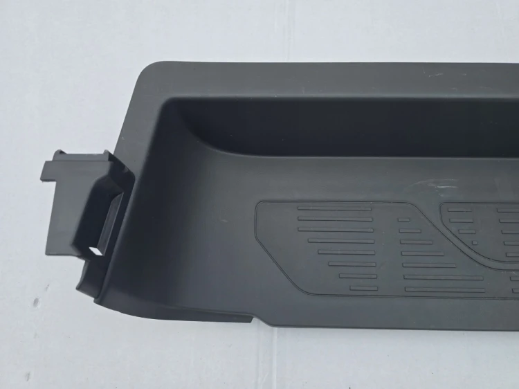 VW T7 MULTIVAN 7T0 OSŁONA STOPIEŃ PODNÓŻEK KRÓTKI STRONA LEWA 7T0863735C