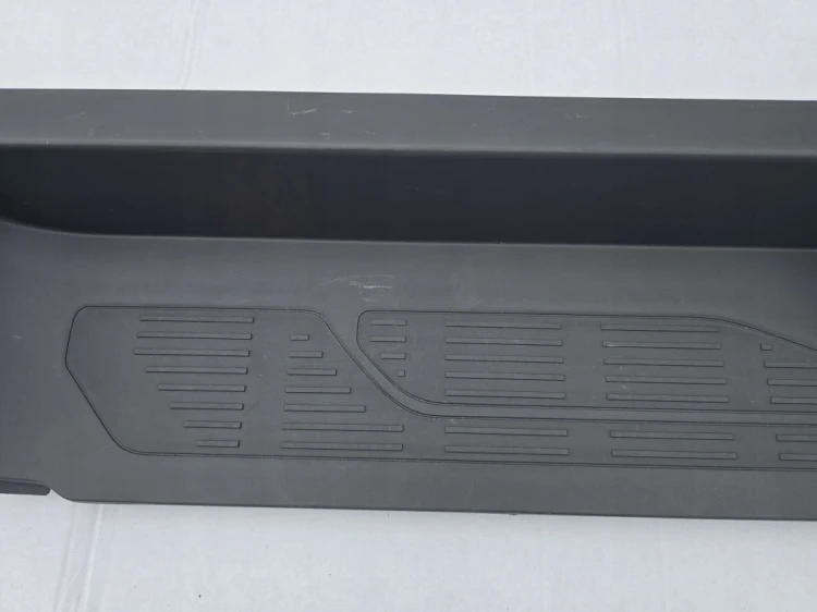 VW T7 MULTIVAN 7T0 OSŁONA STOPIEŃ PODNÓŻEK KRÓTKI STRONA LEWA 7T0863735C