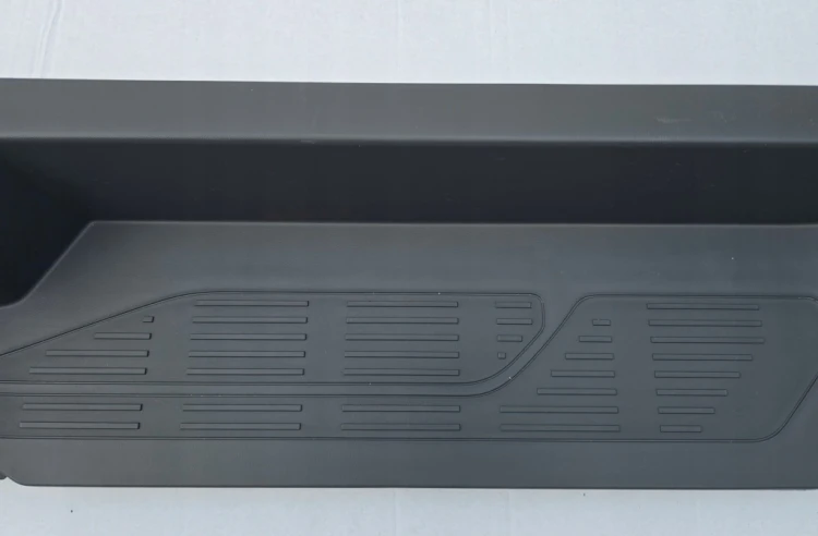 VW T7 MULTIVAN 7T0 OSŁONA STOPIEŃ PODNÓŻEK KRÓTKI STRONA PRAWA 7T0863736C