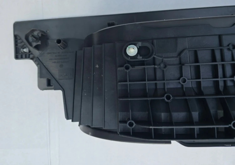 VW T7 MULTIVAN 7T0 LONG OSŁONA STOPIEŃ PODNÓŻEK STRONA PRAWA 7T0863726C