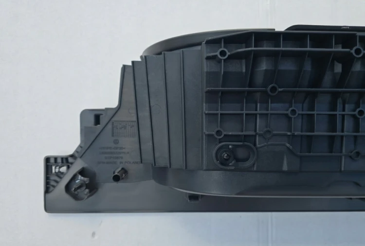 VW T7 MULTIVAN 7T0 LONG OSŁONA STOPIEŃ PODNÓŻEK STRONA LEWA 7T0863725C