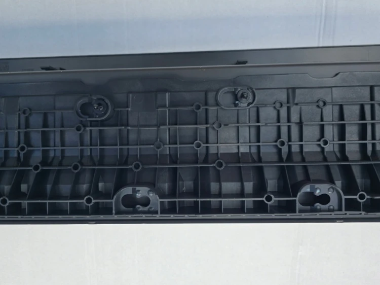 VW T7 MULTIVAN 7T0 LONG OSŁONA STOPIEŃ PODNÓŻEK STRONA LEWA 7T0863725C