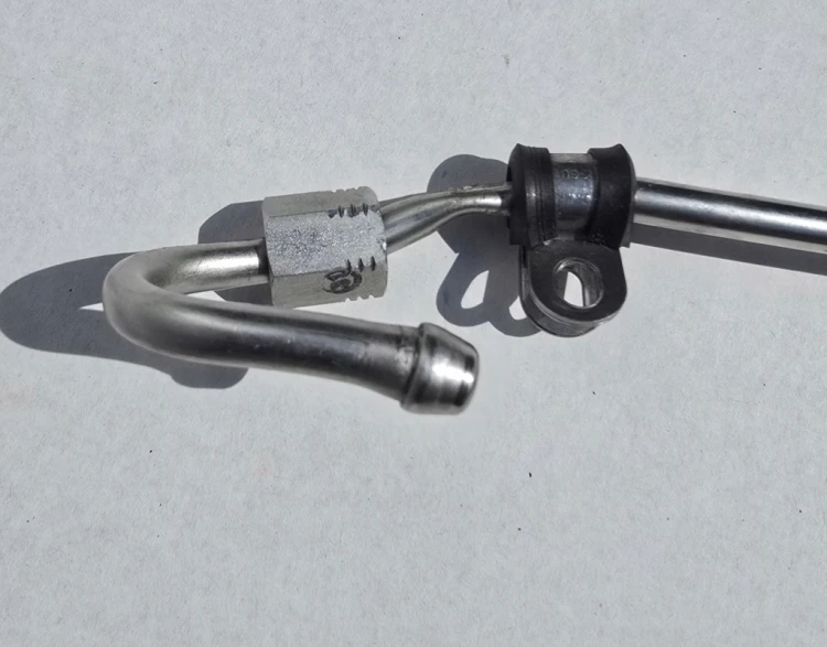 VOLKSWAGEN TDI CFF RURKA SPŁYWOWA OLEJU TURBO 03L145535A 03L145771N