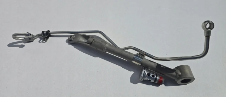 VOLKSWAGEN TDI CFF RURKA SPŁYWOWA OLEJU TURBO 03L145535A 03L145771N