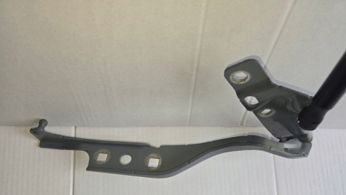 ZAWIAS MASKI LEWY VW T7 MULTIVAN 7T0823301C SIŁOWNIK 7T0823359D LA7C