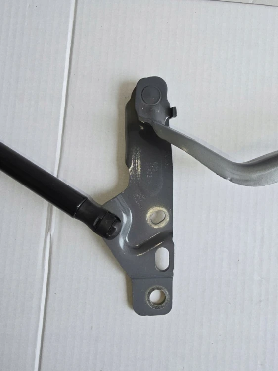 ZAWIAS MASKI LEWY VW T7 MULTIVAN 7T0823301C SIŁOWNIK 7T0823359D LA7C