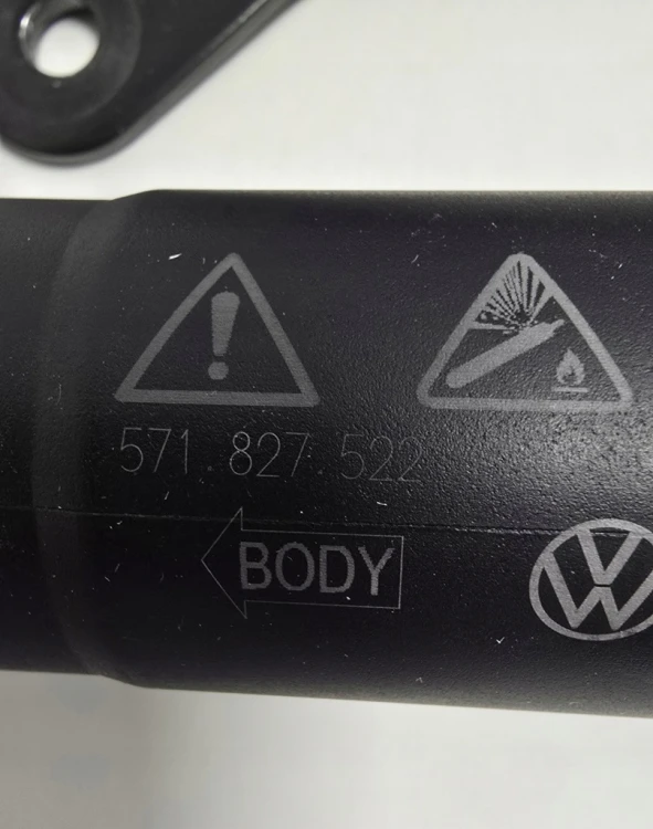 VW MULTIVAN T7 ELEKTRYCZNE SIŁOWNIKI KLAPY BAGAŻNIKA 7T0827851C KOMPLET