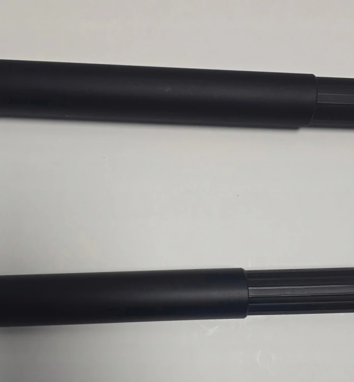 VW MULTIVAN T7 ELEKTRYCZNE SIŁOWNIKI KLAPY BAGAŻNIKA 7T0827851C KOMPLET