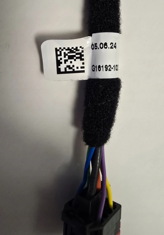 VW MULTIVAN T7 ELEKTRYCZNE SIŁOWNIKI KLAPY BAGAŻNIKA 7T0827851C KOMPLET