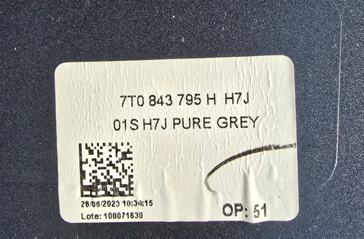 7T0843795H LEWA LISTWA OSŁONA NAKŁADKA BOCZNA VW T7 MULTIVAN LH7J