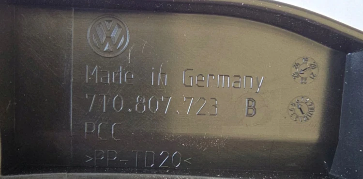 7T0807723B WZMOCNIENIE ŚLIZG ZDERZAKA TYŁ VW T7 MULTIVAN TRANSPORTER