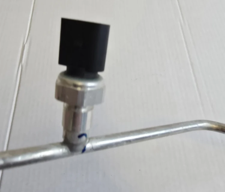 PRZEWÓD WĄŻ RURKA KLIMATYZACJI VW MULTIVAN TRANSPOTER T7 7T1816741B
