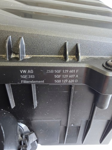 VW OBUDOWA FILTRA POWIETRZA 5QF129601F 5QF129607A 5Q0129620D 05L906461E