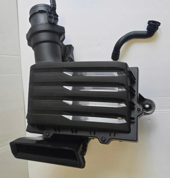 VW OBUDOWA FILTRA POWIETRZA 5QF129601F 5QF129607A 5Q0129620D 05L906461E