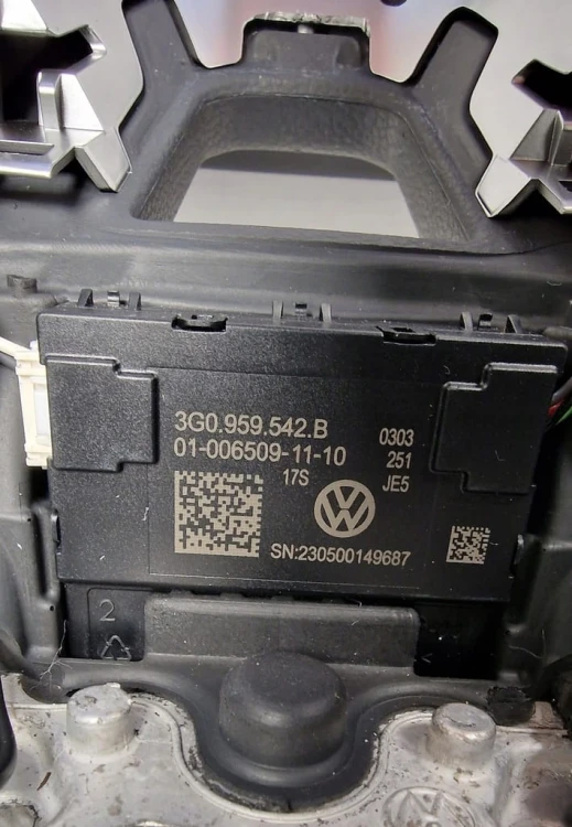 PASSAT B8 TIGUAN ARTEON WIELOFUNKCYJNA SKÓRZANA KIEROWNICA 3G0419089 DSG