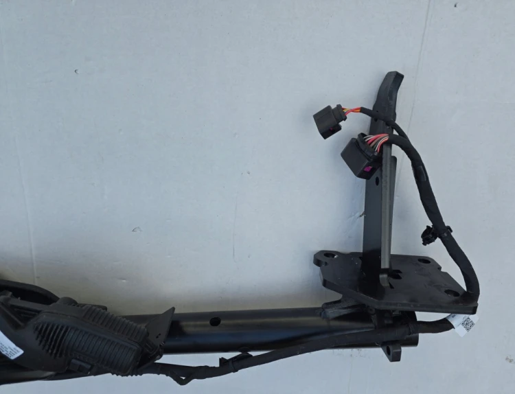 7T0803881B HAK HOLOWNICZY ELKTRYCZNY OEM T7 MULTIVAN TRANSPORTER WESTFALIA