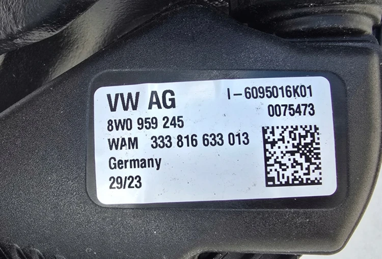 7T0803881B HAK HOLOWNICZY ELKTRYCZNY OEM T7 MULTIVAN TRANSPORTER WESTFALIA