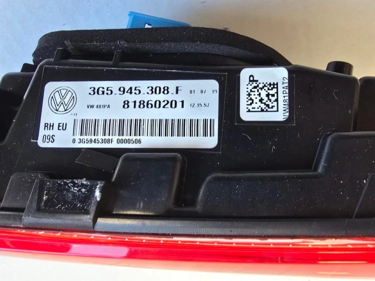 VW PASSAT B8 SEDAN LAMPA TYŁ PRAWA LED 3G5945308F