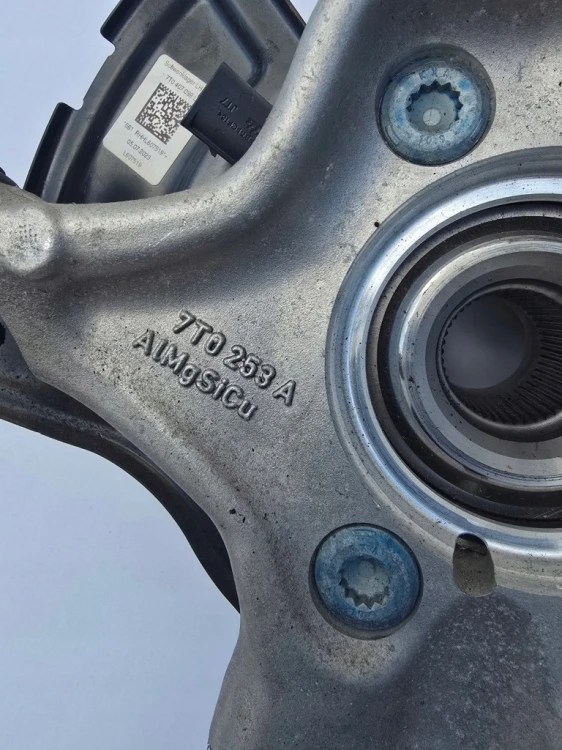 7T0407254A 7T0407621A ZWROTNICA PRZÓD PRAWY OEM VW T7 MULTIVAN TRANSPORTER
