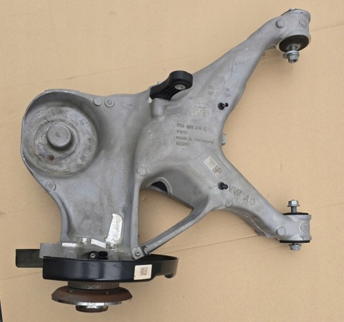 7T0407621A 7T0501414C 7T0501072C ZWROTNICA WAHACZ PRAWY TYŁ OEM VW T7