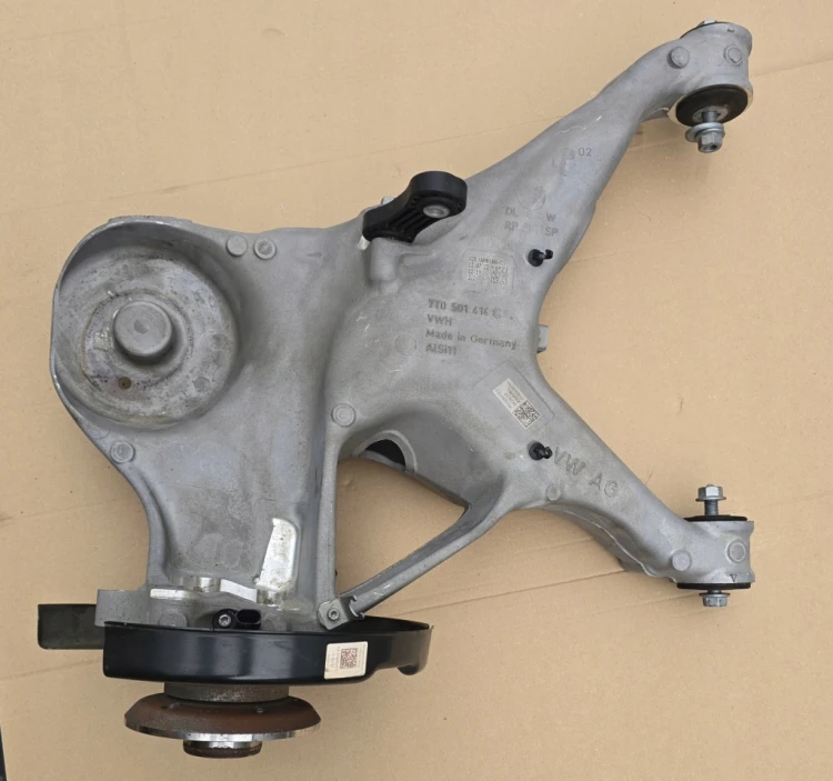 7T0407621A 7T0501414C 7T0501072C ZWROTNICA WAHACZ PRAWY TYŁ OEM VW T7