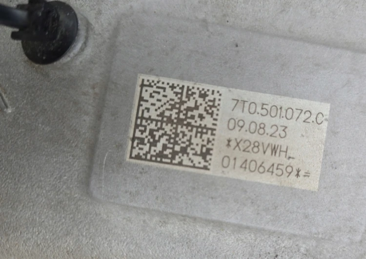 7T0407621A 7T0501414C 7T0501072C ZWROTNICA WAHACZ PRAWY TYŁ OEM VW T7
