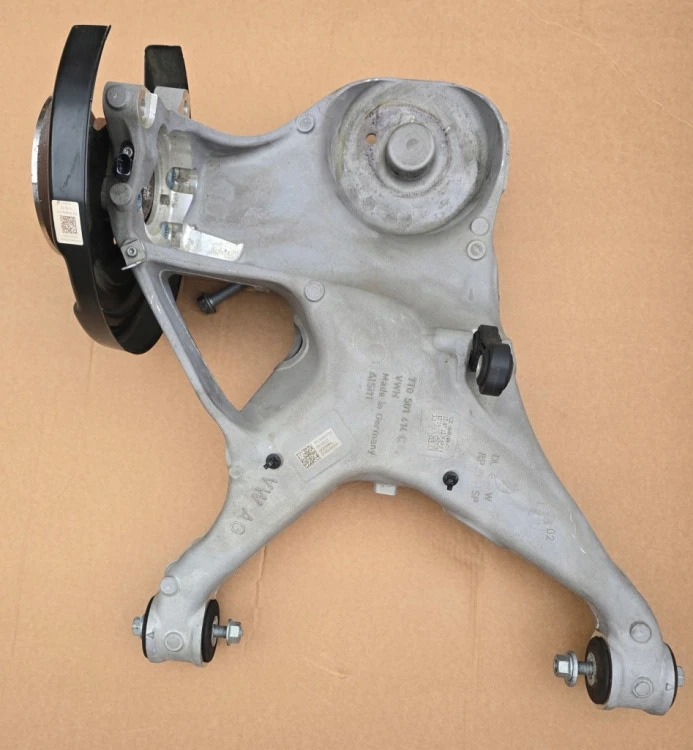 7T0407621A 7T0501414C 7T0501072C ZWROTNICA WAHACZ PRAWY TYŁ OEM VW T7