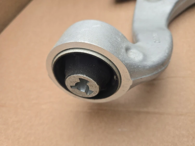 7T0407152B WAHACZ PRAWY PRZEDNI OEM VW T7 MULTIVAN TRANSPORTER