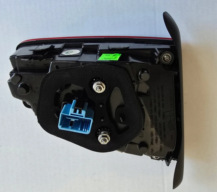 VW PASSAT B8 SEDAN LAMPA TYŁ PRAWA LED 3G5945308F