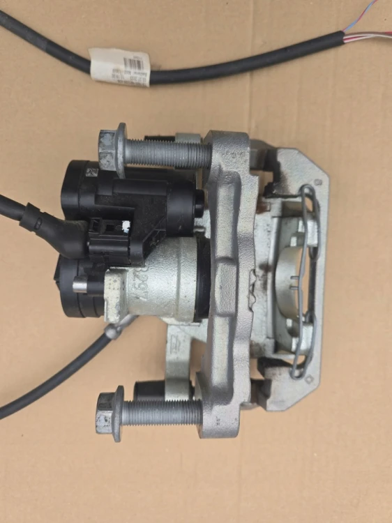 7T0615405E 7T0927902M ZACISK HAMULCOWY TYLNY LEWY OEM VW T7 MULTIVAN