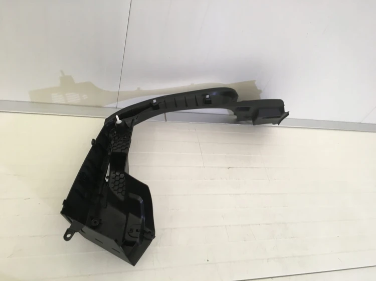 OSŁONA BAGAŻNIKA LEWA VW GOLF VII 7 R 5G6867761E