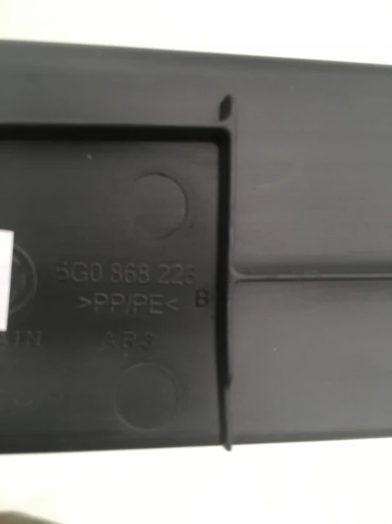 OSŁONA POSZYCIE SŁUPKA VW GOLF 7 VII 5G0868223B